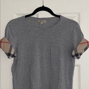 Burberry t-shirt
